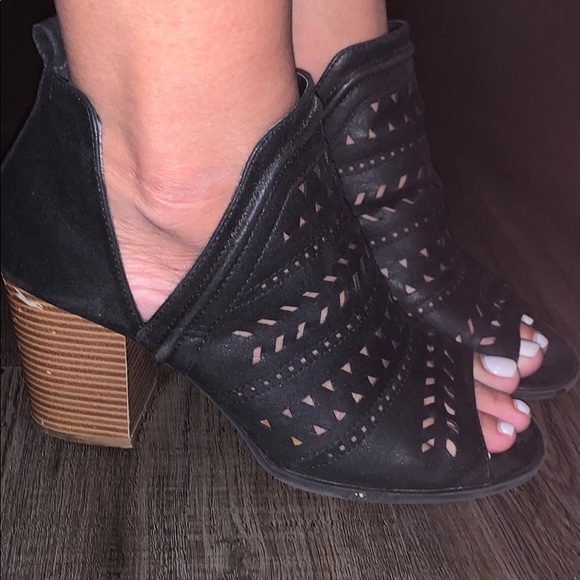 Qupid Black Open Toe Thick Heels // SZ 8 - Picture 2 of 7